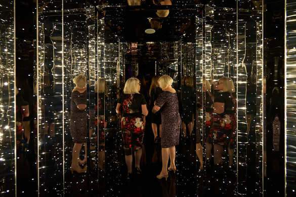 Virgin Voyages Entertainment The Manor Night Club 3.jpg